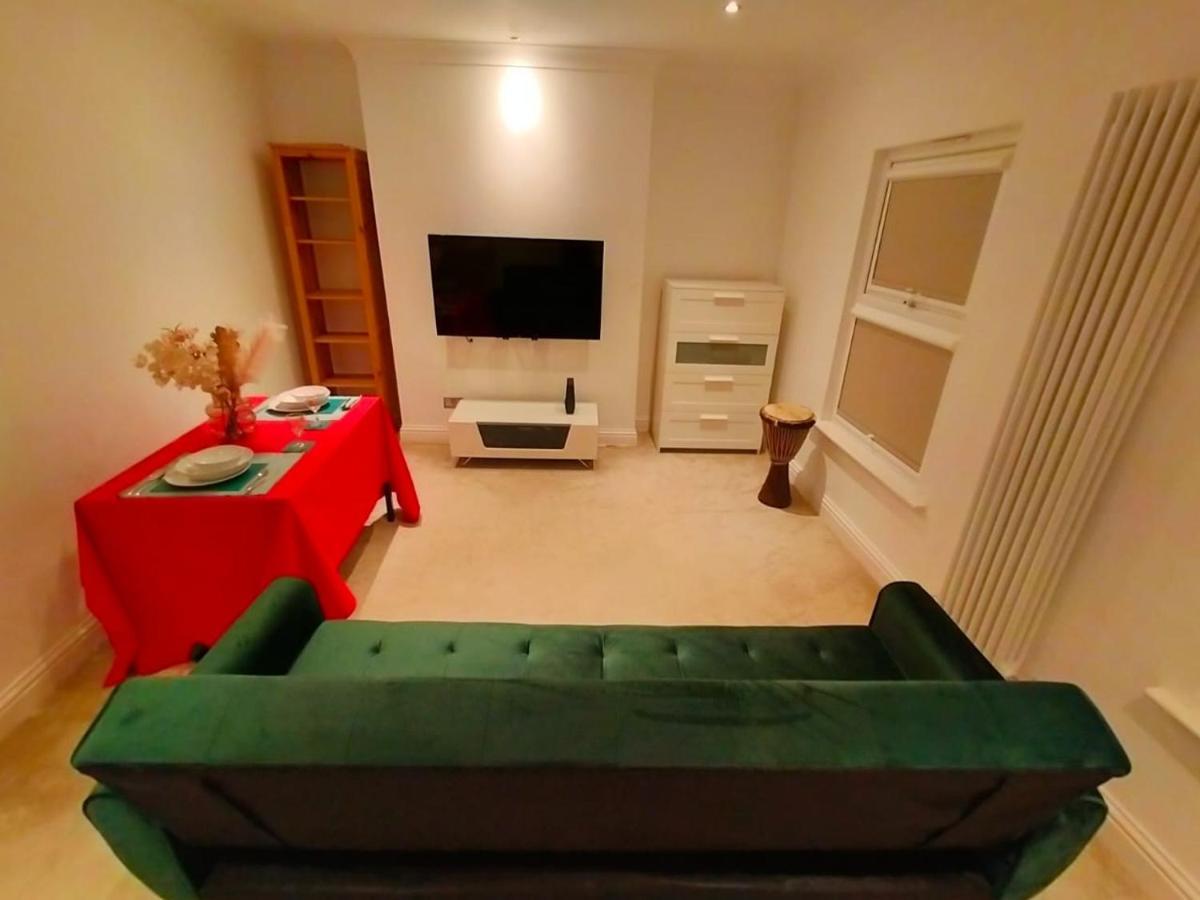 Fully-Equipped Flat In The City Of London. Exterior photo