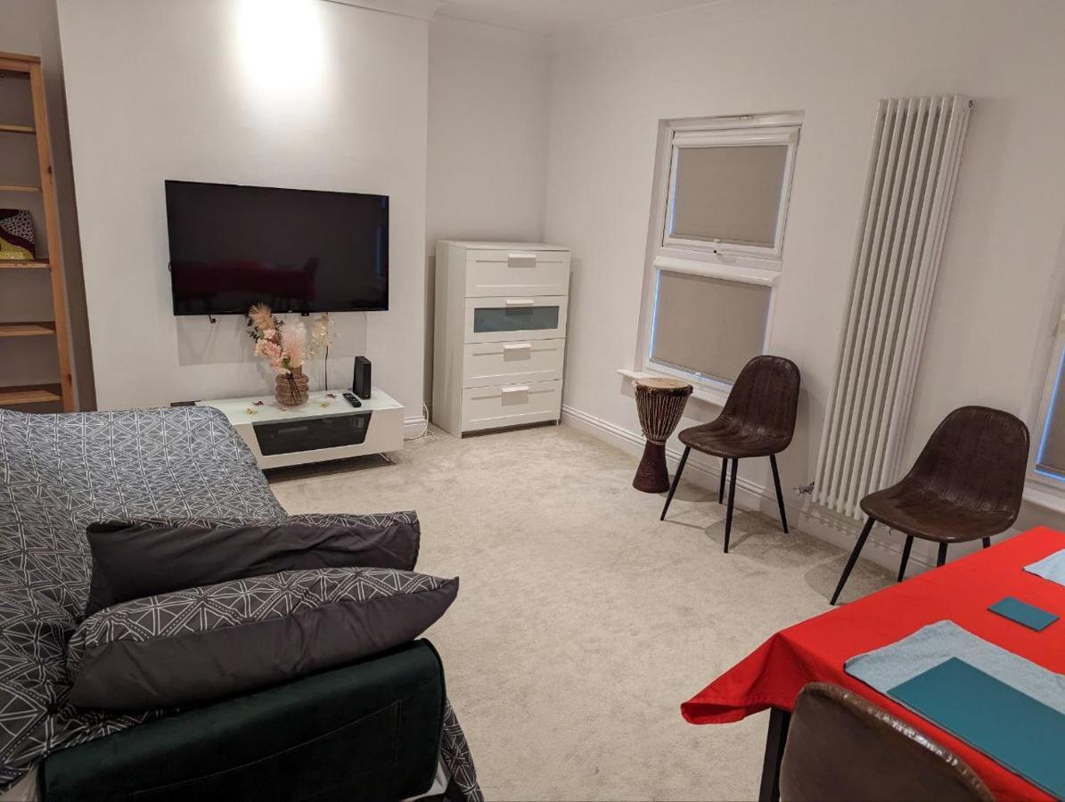 Fully-Equipped Flat In The City Of London. Exterior photo