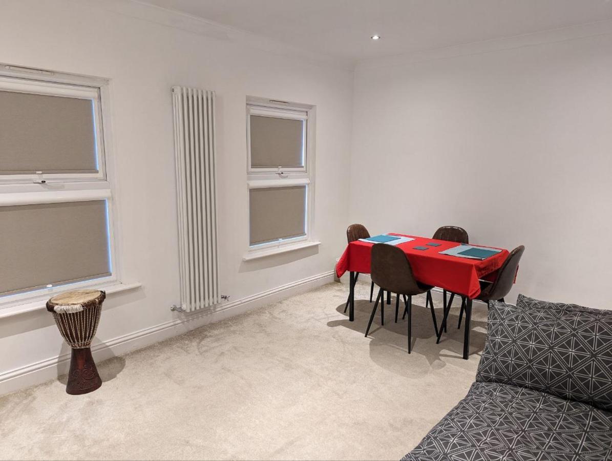 Fully-Equipped Flat In The City Of London. Exterior photo