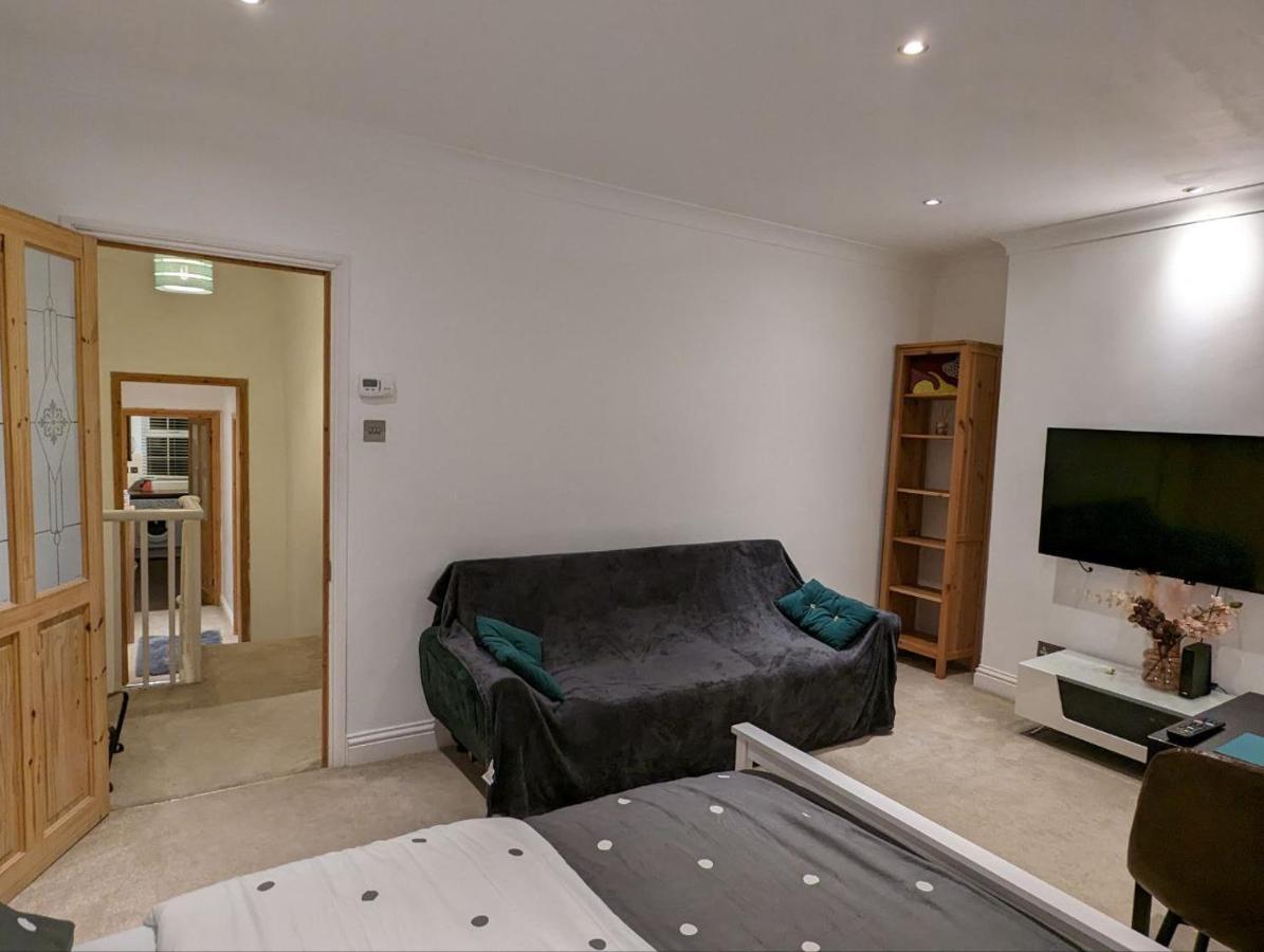 Fully-Equipped Flat In The City Of London. Exterior photo